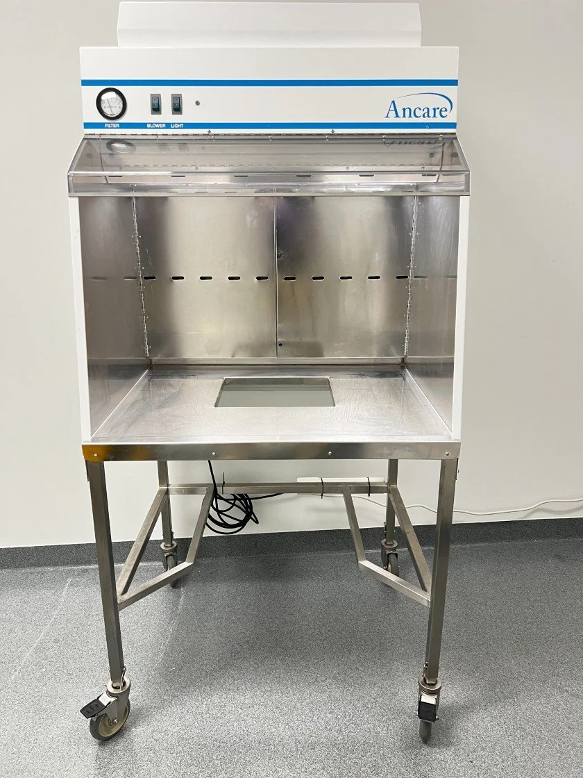 bscページ The Baker Company 4ft BSC SG400 Hood — Lab Cycle Partners